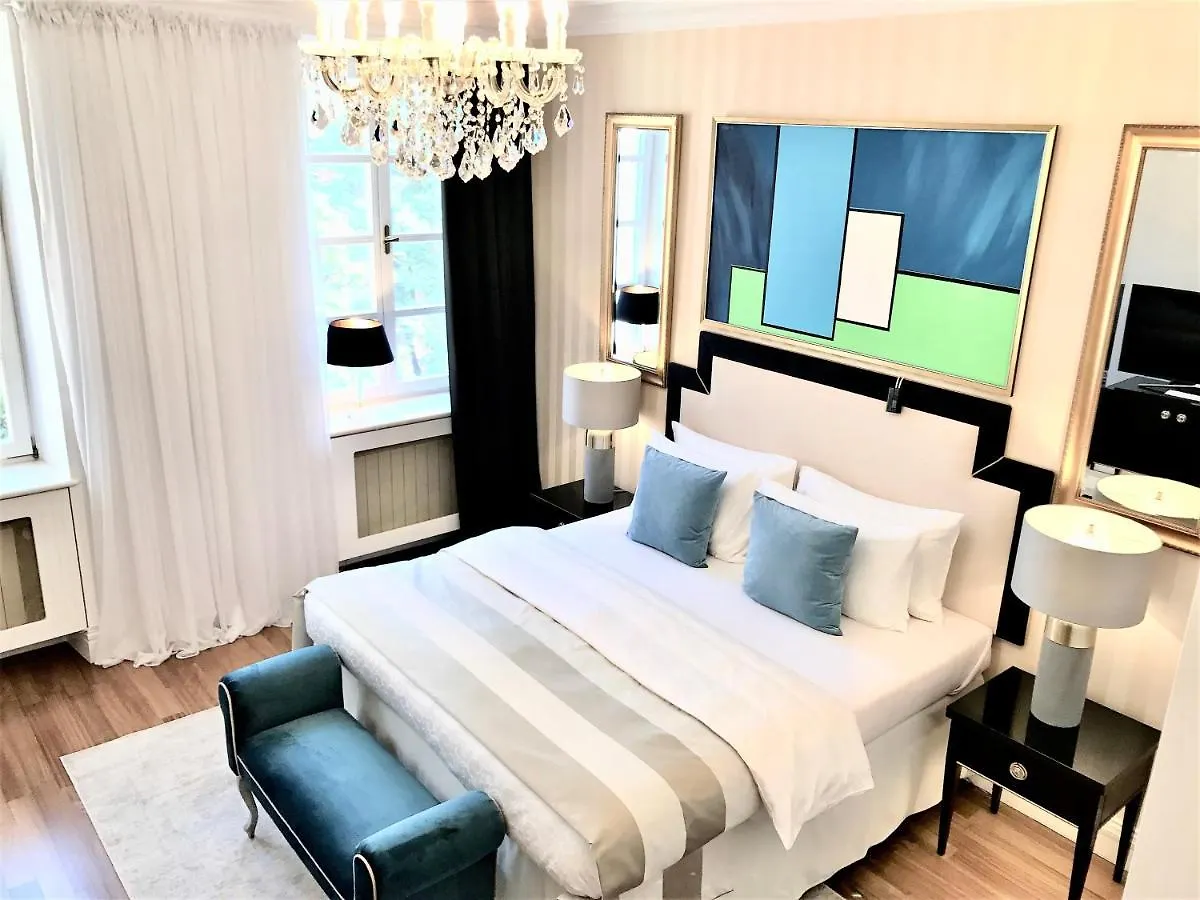Mondrian Luxury Suites & Apartments Market Square I Warszawa Lejlighedshotel