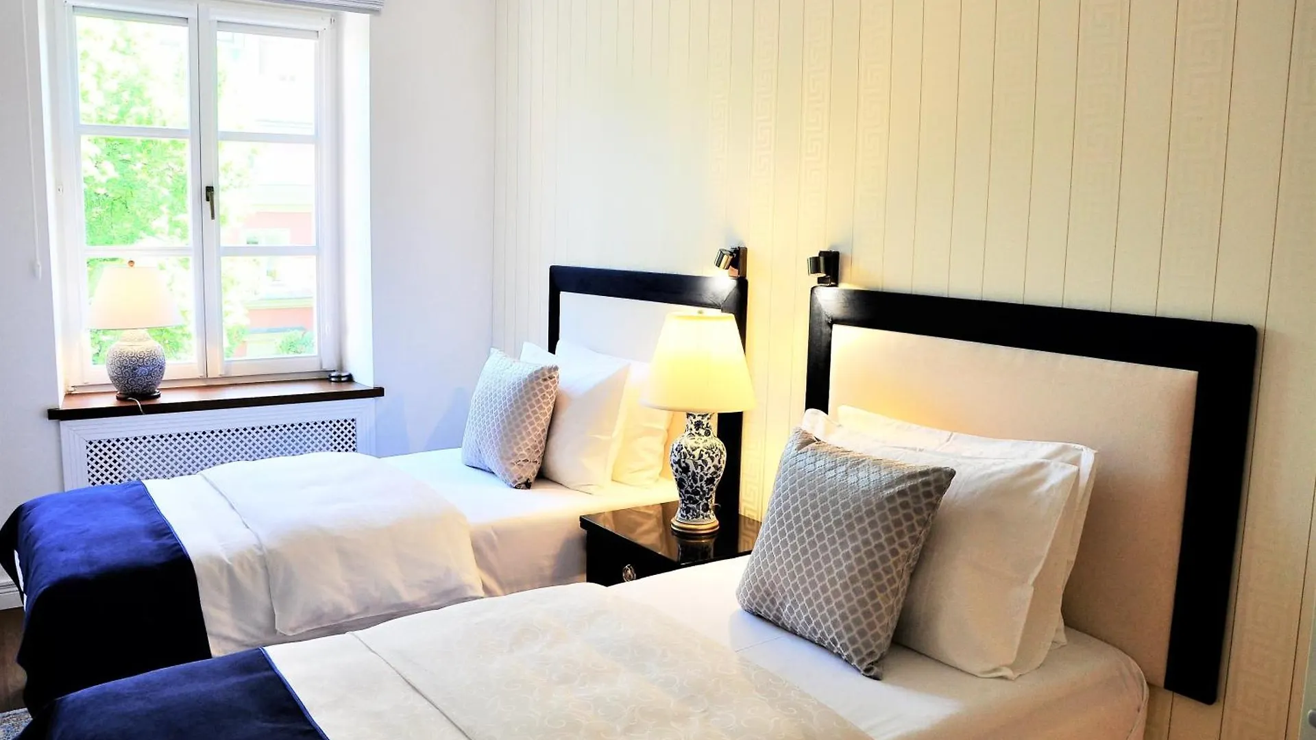 Mondrian Luxury Suites & Apartments Market Square I Warszawa 5*,  Polen