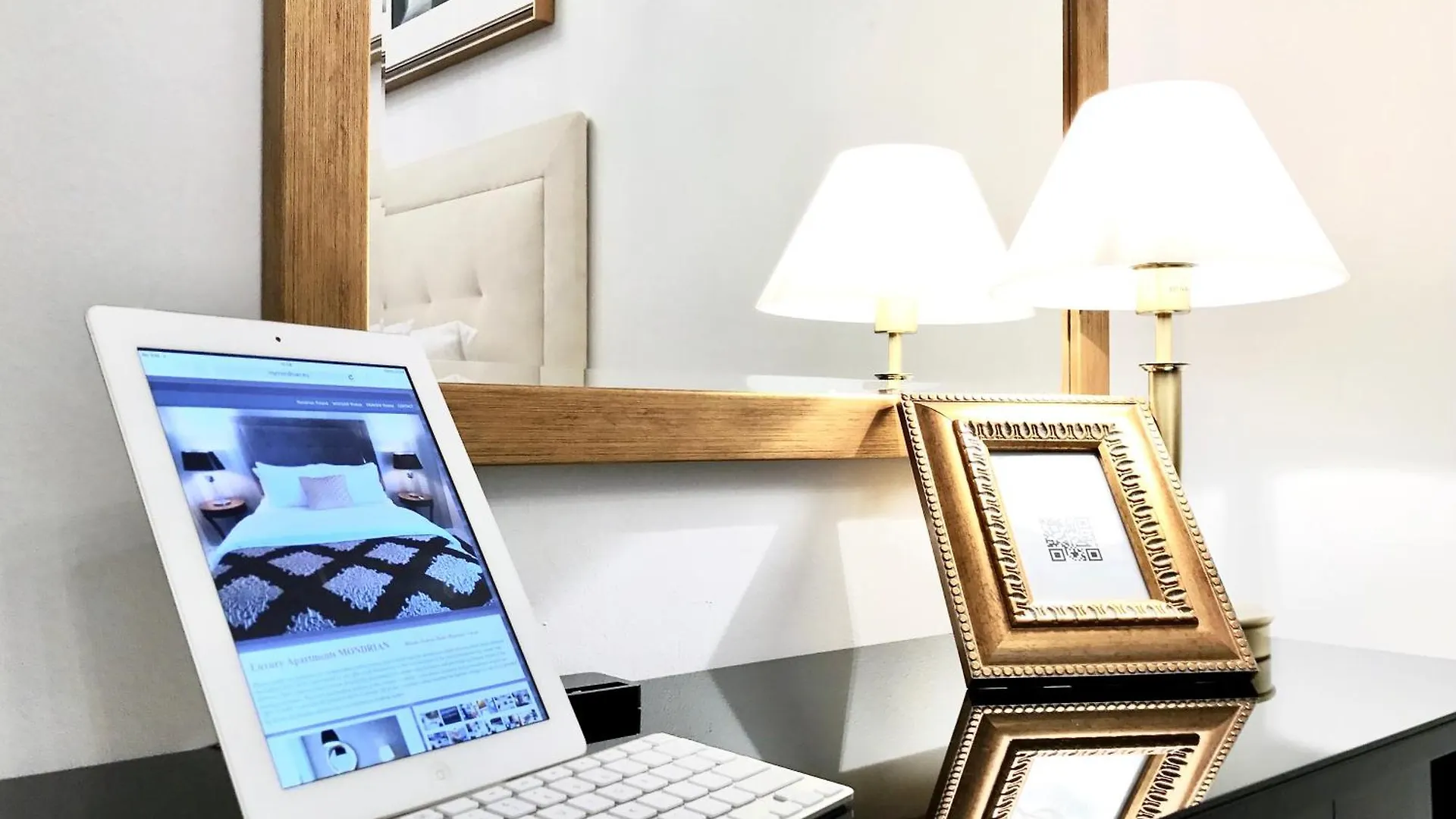 Mondrian Luxury Suites & Apartments Market Square I Warszawa Lejlighedshotel